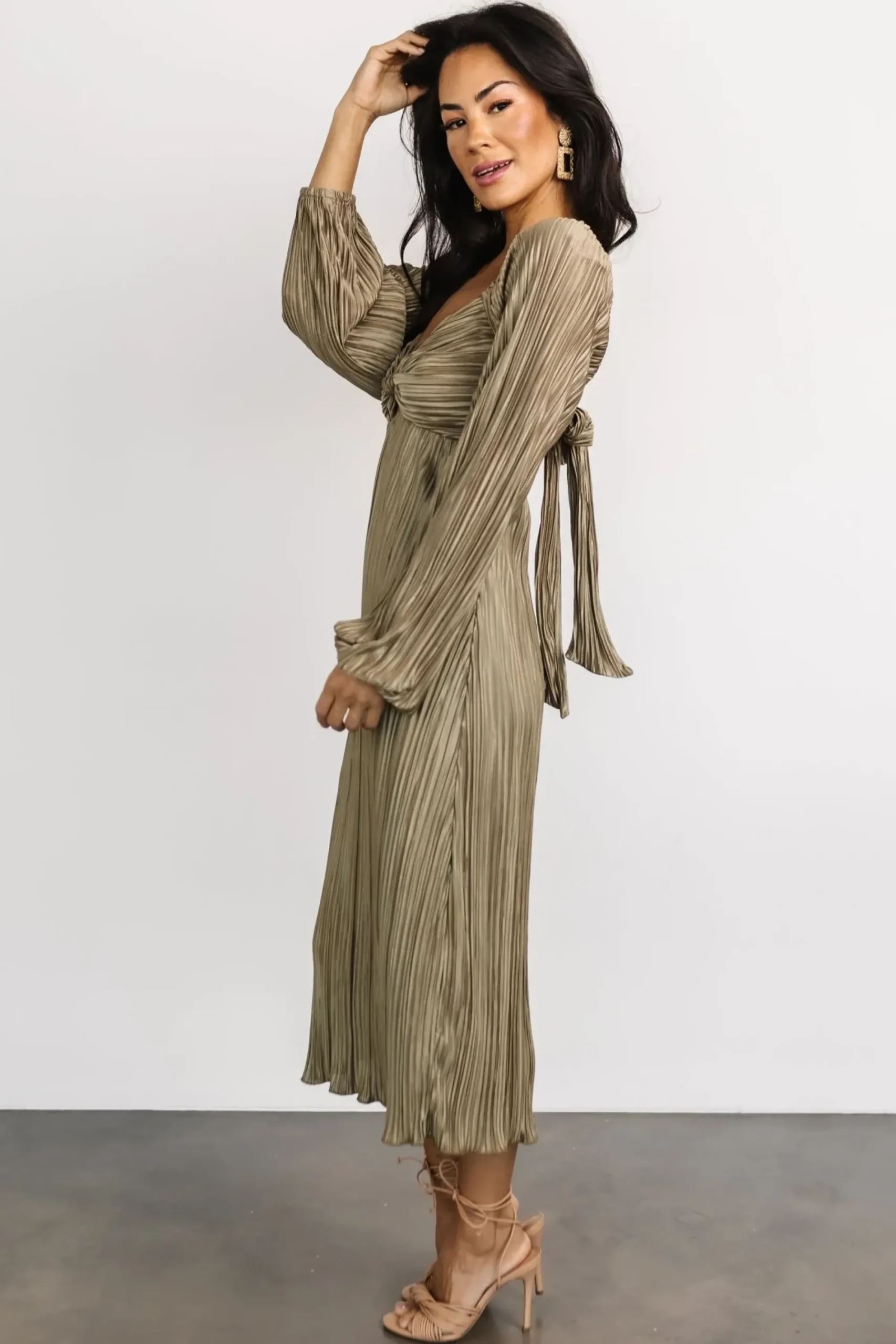 Hot Baltic Born Amani Pleated Midi Dress | Olive