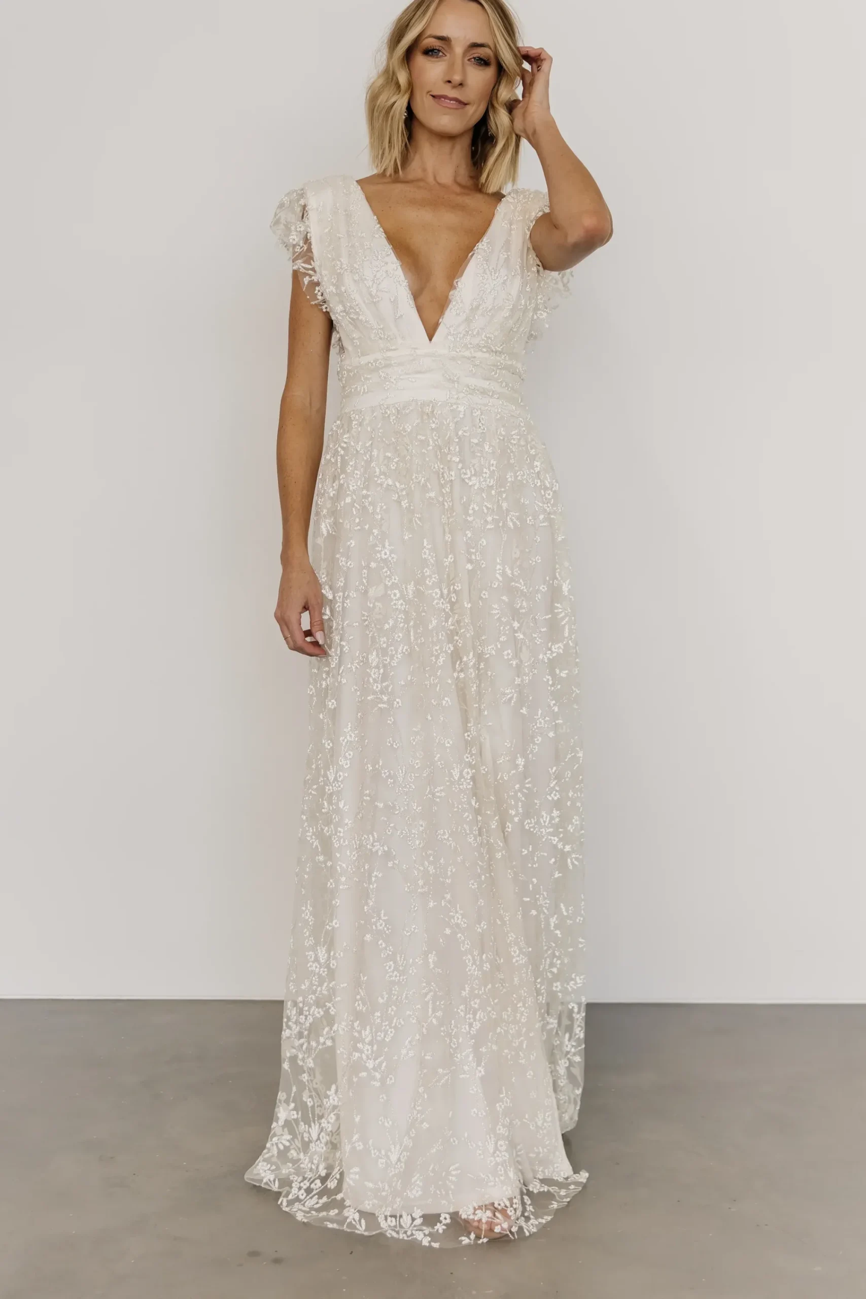 Hot Baltic Born Arlene Shimmer Gown | Ivory