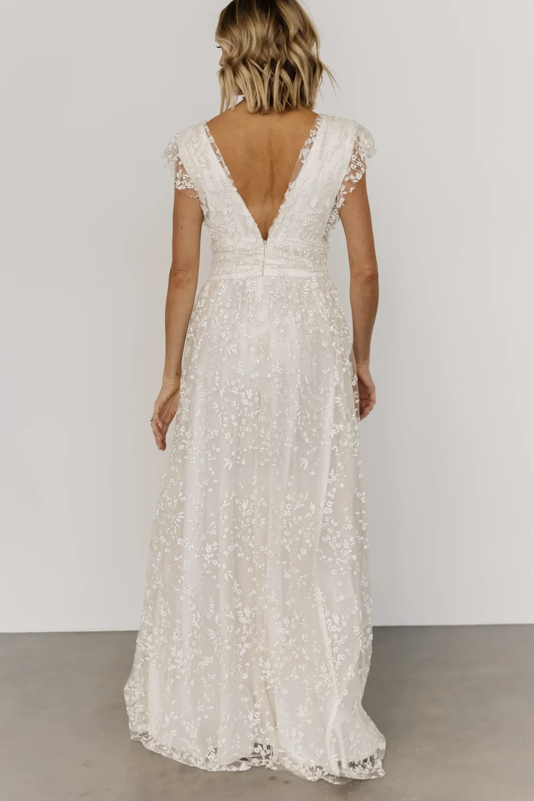 Hot Baltic Born Arlene Shimmer Gown | Ivory