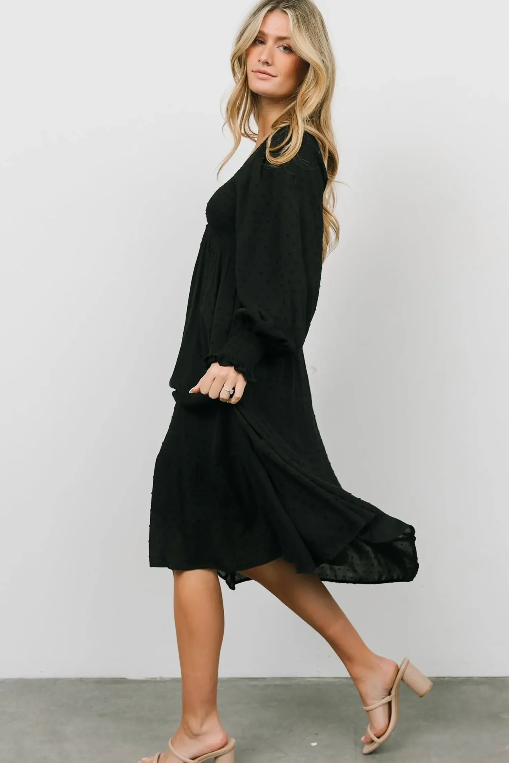 Outlet Baltic Born Lainey Smocked Dotted Midi Dress | Black