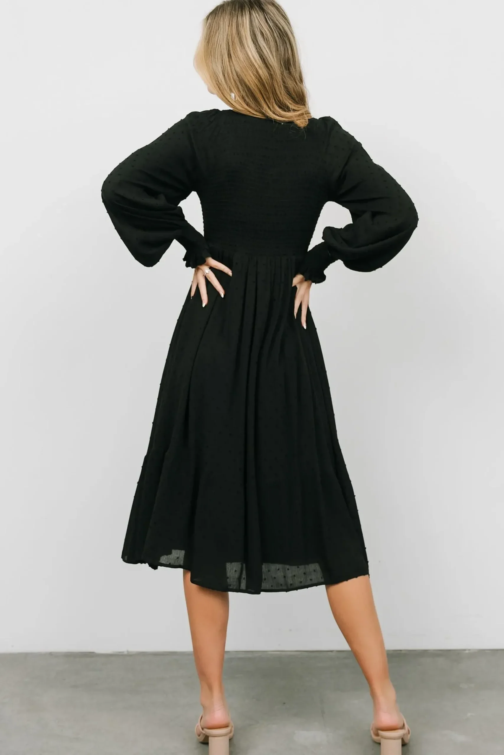 Outlet Baltic Born Lainey Smocked Dotted Midi Dress | Black