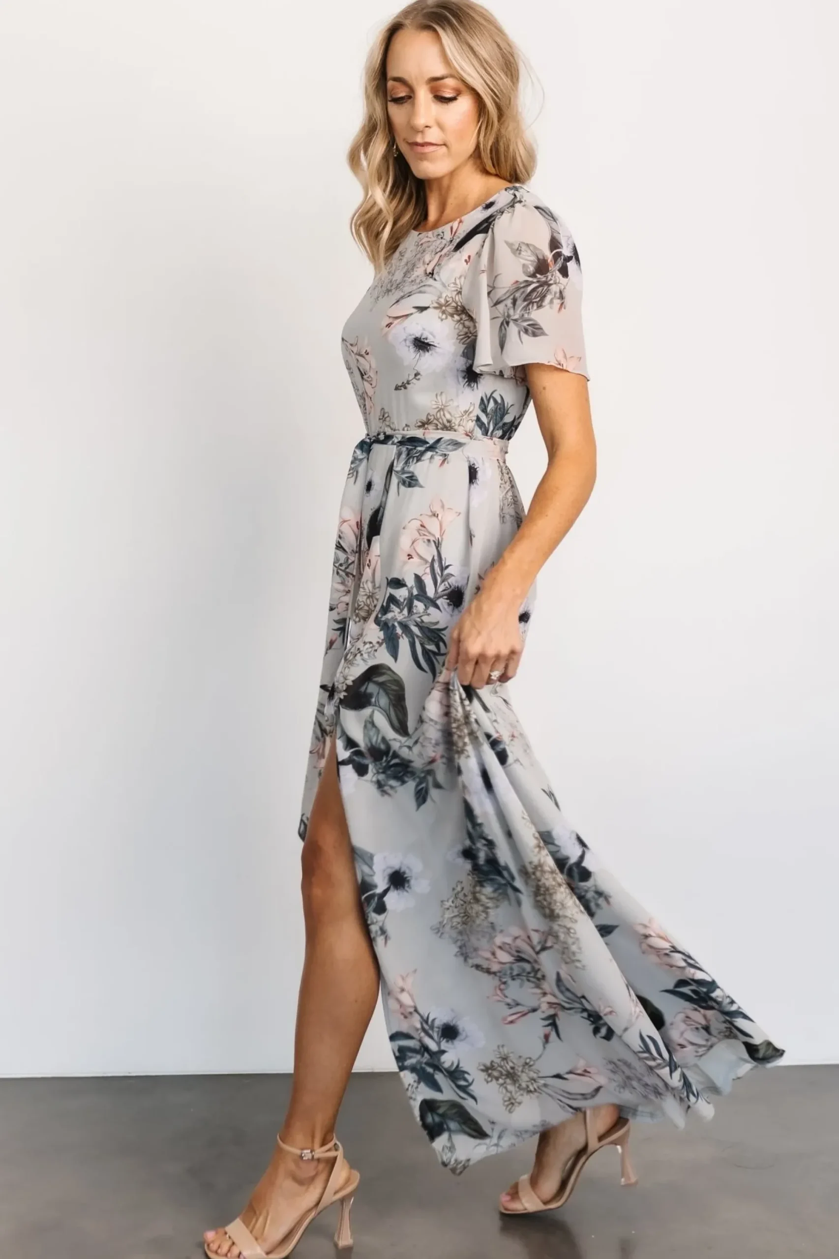 Fashion Baltic Born Naomi Short Sleeve Maxi Dress | Pale Blue Floral